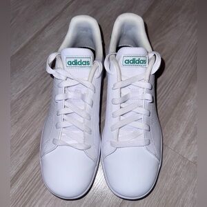 NEW Men’s Adidas Shoes US 6